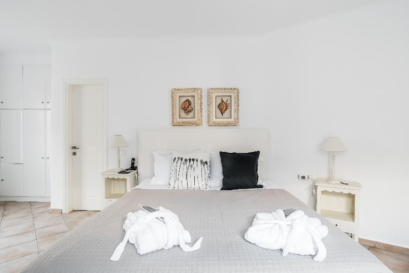 Capo Di Mykonos Resort Agios Ioannis Diakoftis Екстериор снимка